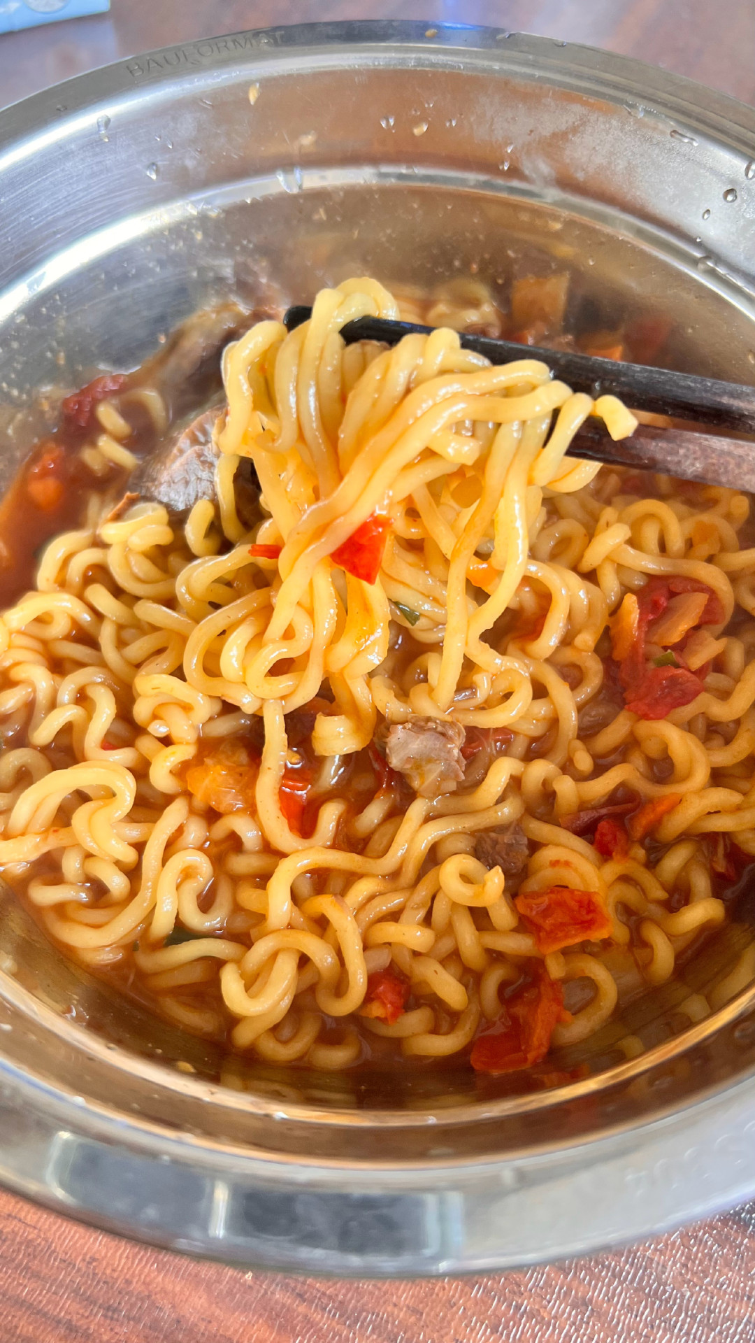 米其林主厨调的泡面,6块5一包:农心辣番茄牛肉面值不值