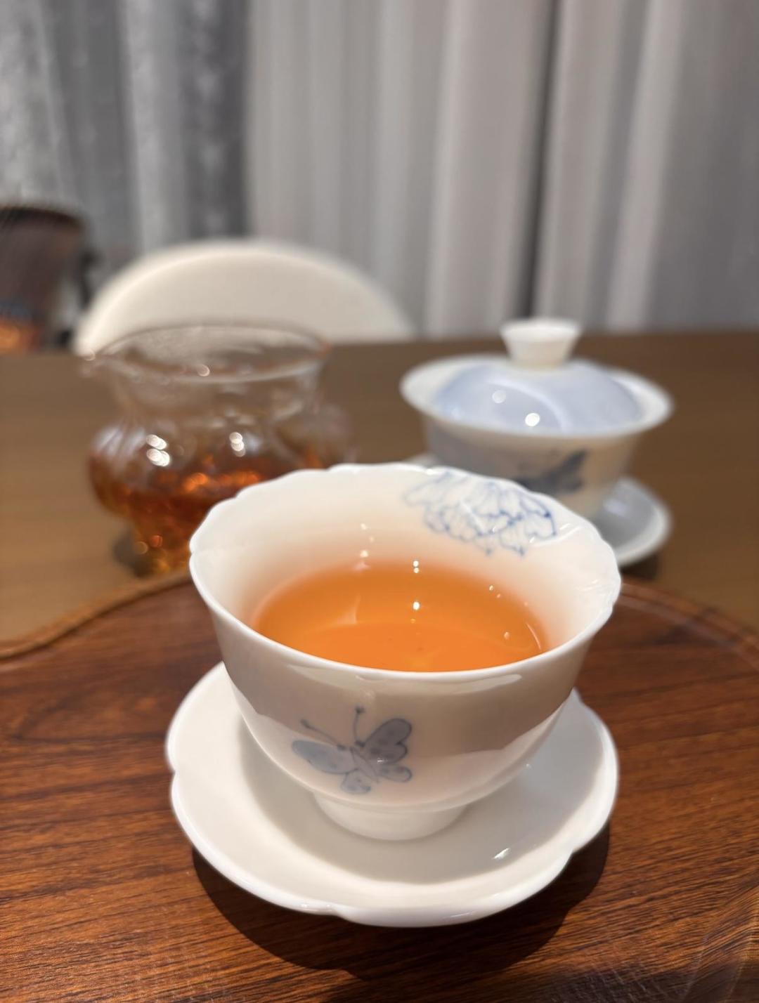 下午3点的红茶,半夜2点的清醒:提神这笔账得会算