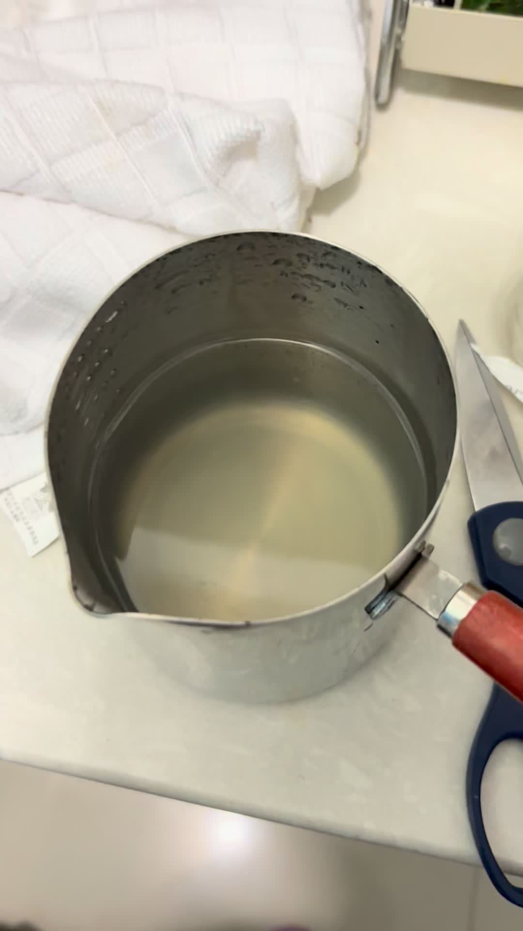 蟑螂快乐屋？胶囊咖啡机清洁其实只要3步，别拆它