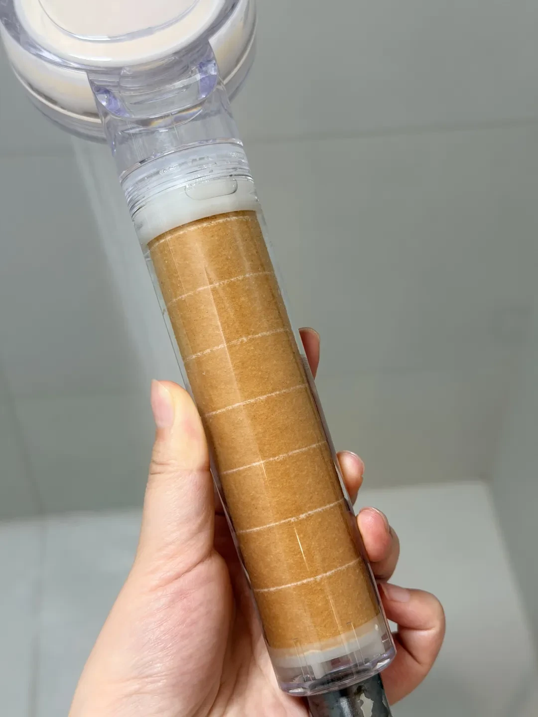 过滤花洒滤芯变黄＝水脏？黄的其实是铁锈泥沙，双11先分清两种芯