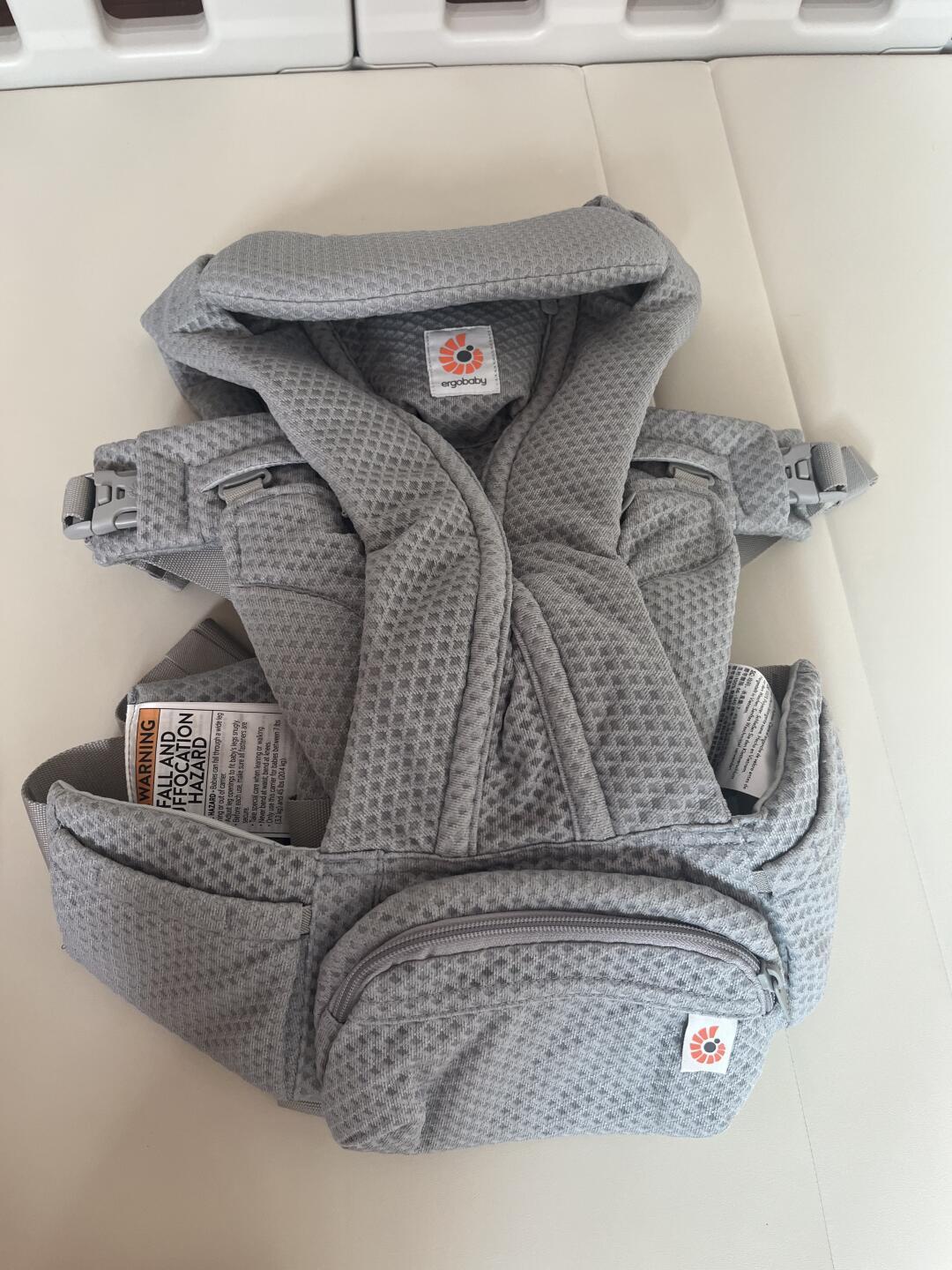 二狗背带面朝外,客服给的时限只有15分钟:不是不能背,是别当主力