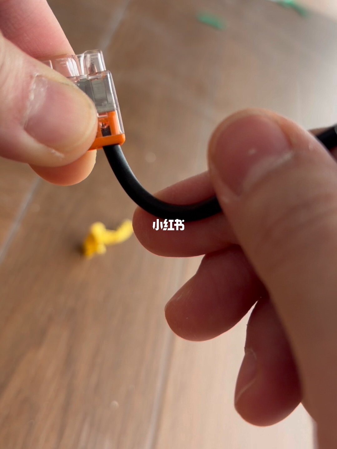 万可直插端子插进去就没有回头路：业务员推的2273/2773，下单前先看这3件事