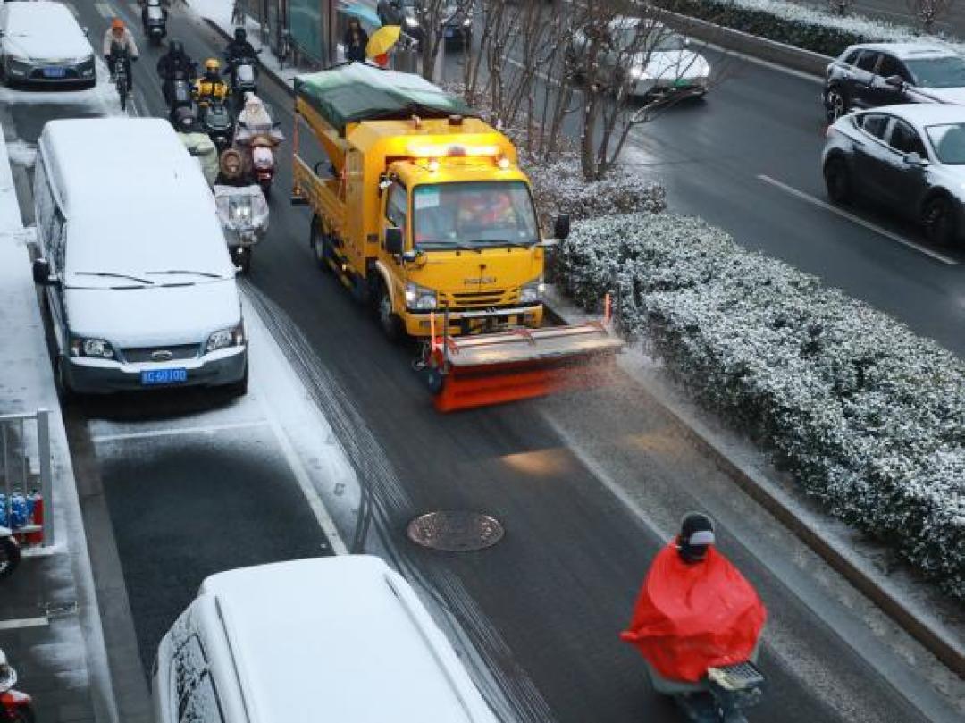 融雪剂咬不坏好漆，专咬四个