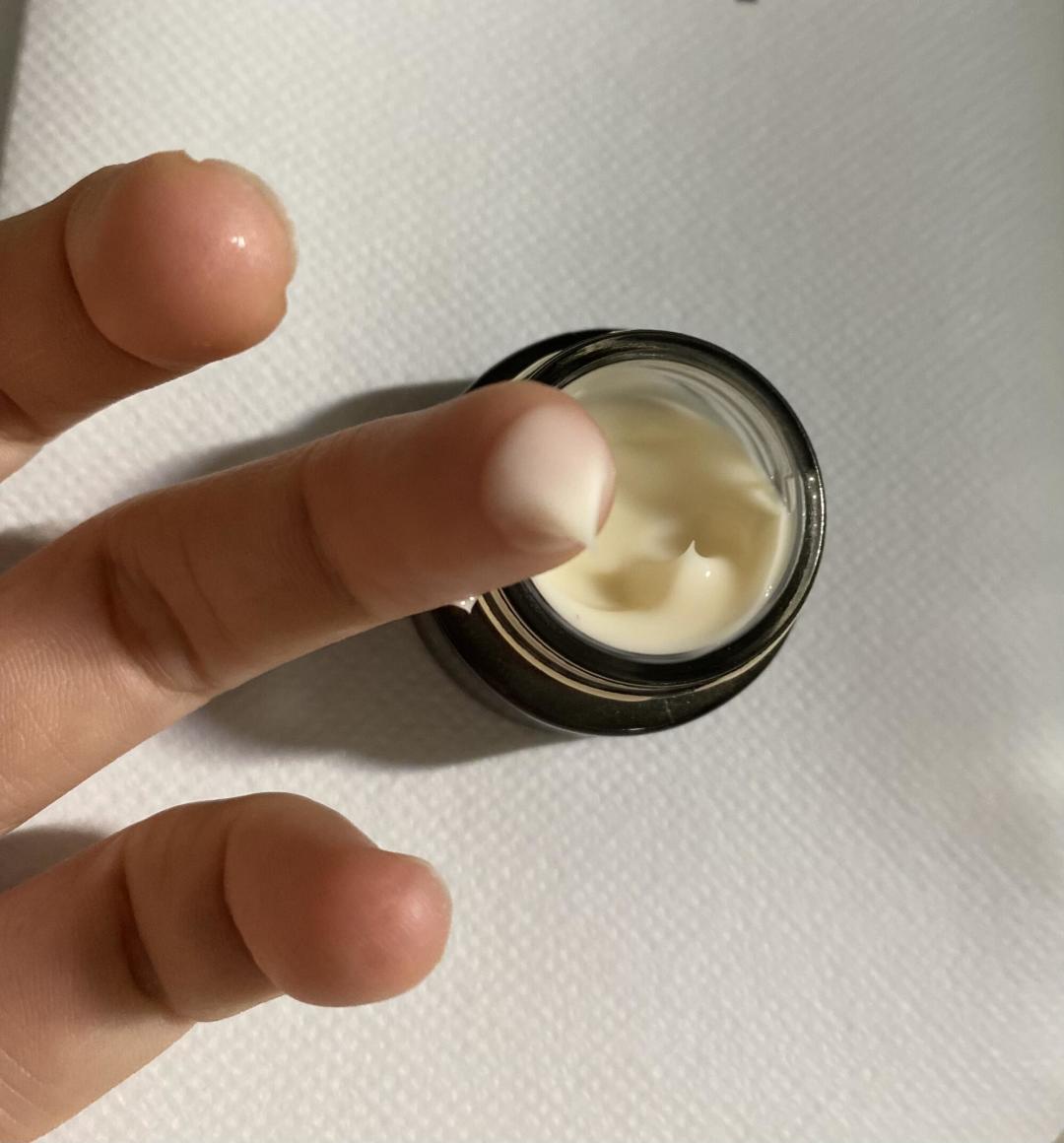 珀莱雅拿下IFSCC最高奖，能量面霜的“细胞充电”该信几分