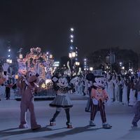 只剩3天!上海迪士尼万圣末班车这样搭:玩法、省钱、安检避雷一次说清