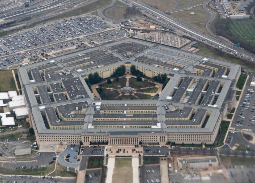 美国又公开UFO档案:“黑三角”3秒飞2.4公里,证据却只有一份目击报告