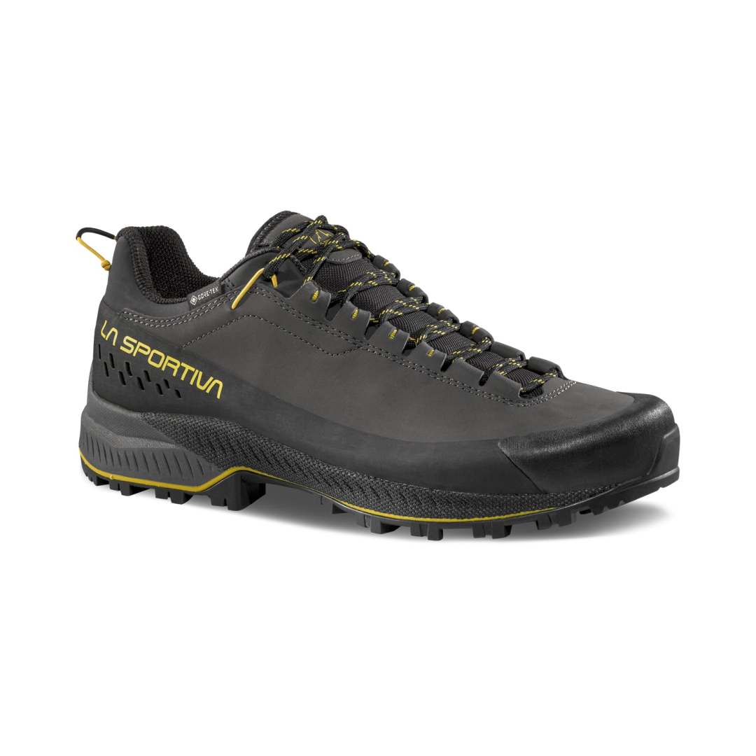 一双从岩壁来，一双从雪山来：拉思珀蒂瓦 TX5 EVO 和 Aequilibrium Trek 怎么选