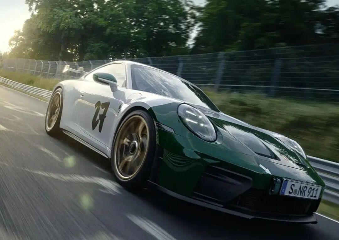 BBA三年跌一半，准新GT3RS为何反手挂出568万？