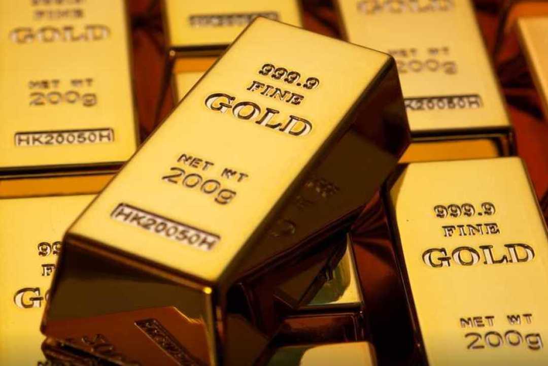 金价跌回8字头,银行抢着免掉积存金买入费:赎回那0.5%,一分没降