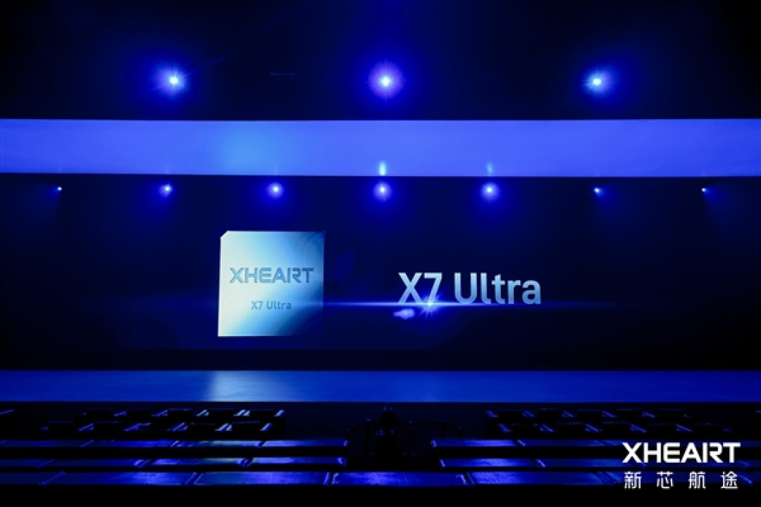 空间暴涨10-100倍!Momenta提出智驾摩尔定律:2028年是L4引爆点