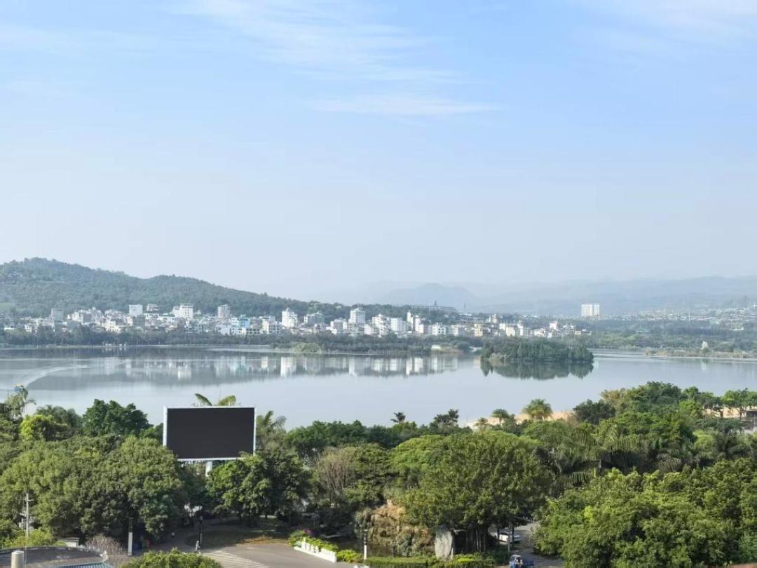 过冬旅居，票好买难的是“住”：3种住法、1条水深的找房路