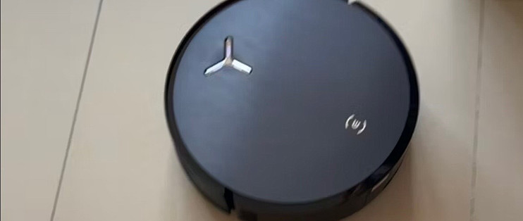 75℃热水拖地有多绝？科沃斯X12S PRO滚筒活水实测：一遍过不黏脚