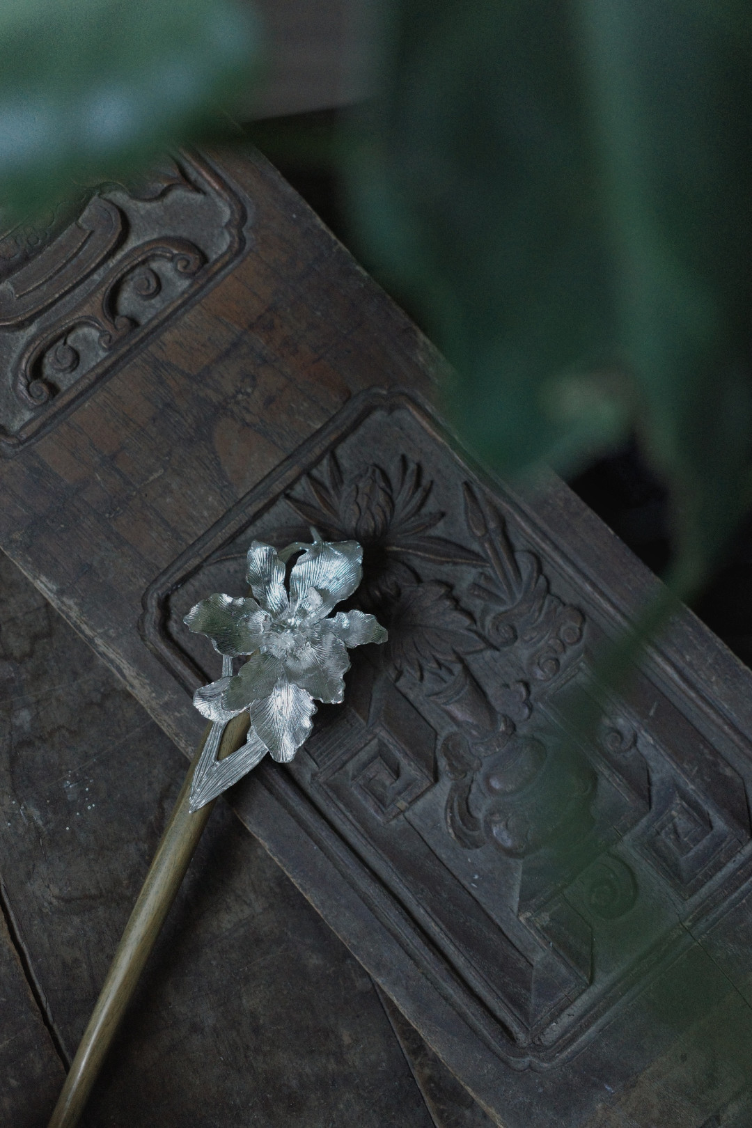 不用焊枪,也能做出会转的首饰:铆接的三种做法,和卡住新手的0.5毫米
