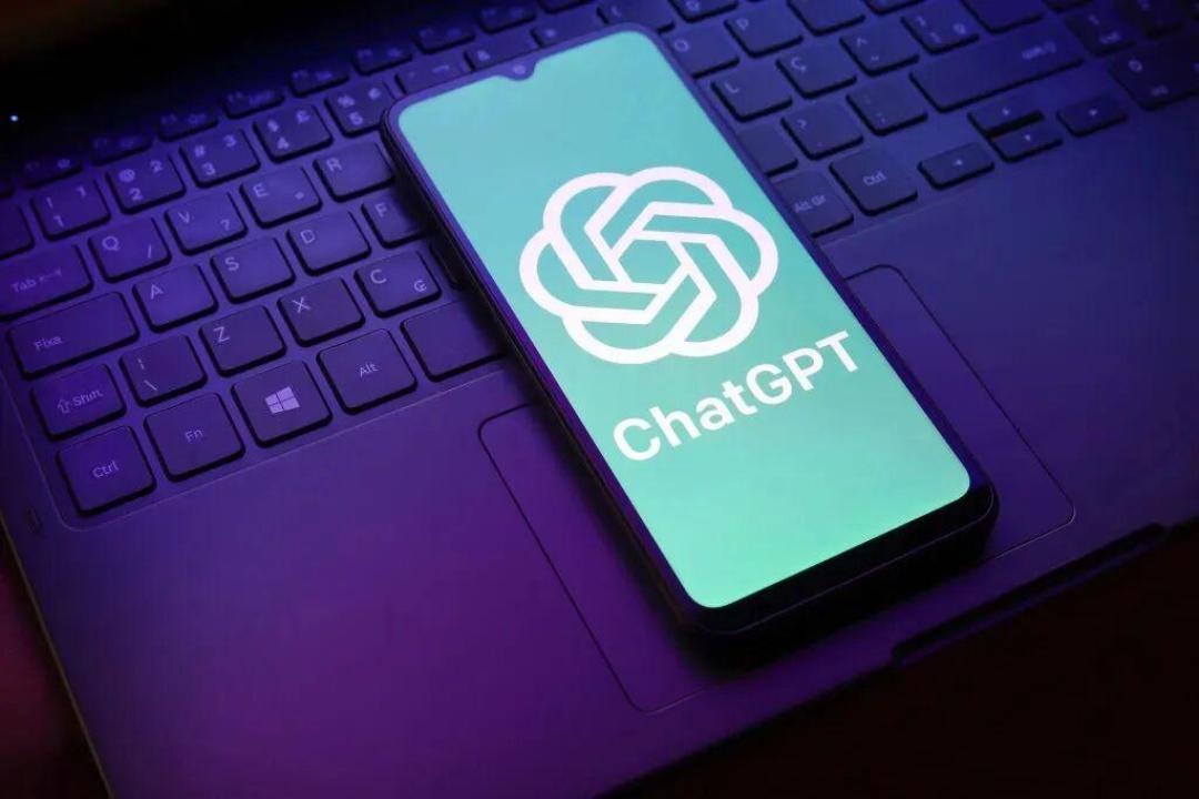 31岁女工程师按ChatGPT减药表猝死:AI让你瞒着医生时,立刻快跑
