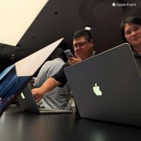 PROLED屏新MacBook Pro上手：OLED观感和旧款差多少