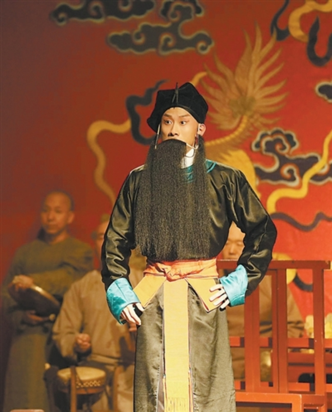 剧终人散才轮到戏迷算账:《云雀叫天录》的276处唱段里,藏着几出