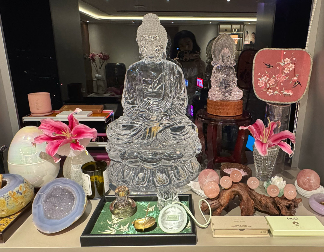 外网6万赞的范冰冰「珍珠耳环」神图,居然是AI做的