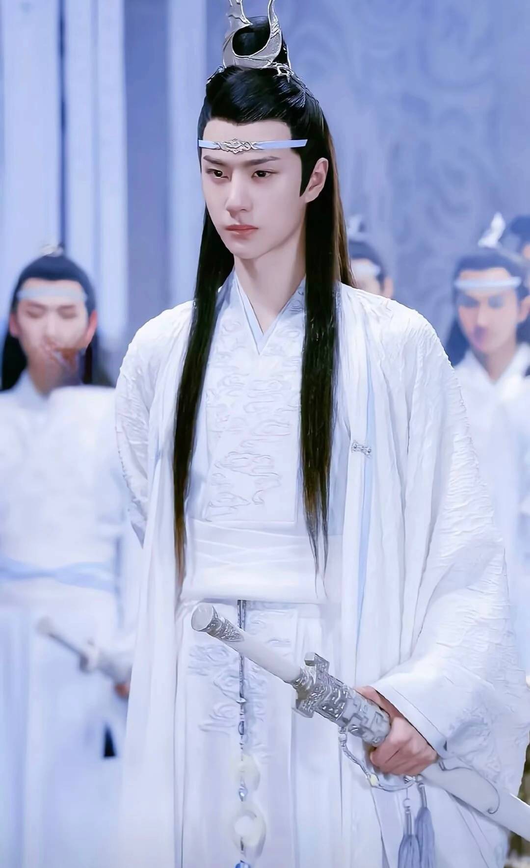 《陈情令》收官7年，主演把出品方告了：你磕的花絮可能卖错了
