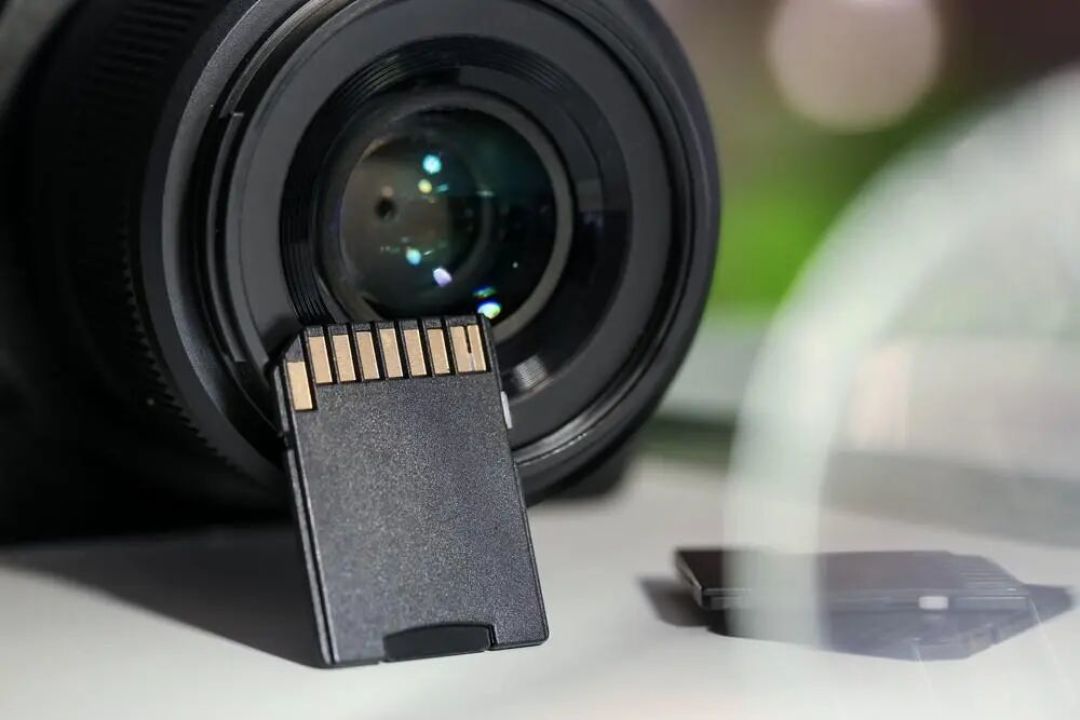 机身在降价，内存卡翻倍：双11补卡之前，先把这笔“器材税”算清