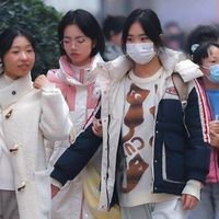 换季呼吸自救指南：你的鼻子和肺，正在经历一场无声的渡劫！