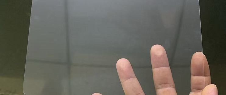 对比蓝猩闪魔！iPad mini A20Pro 钢化膜挖到宝｜拇指王这款省心