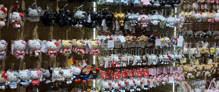 三丽鸥中日双语道歉：联名停了、商品下了，“中国”与“历史”却通篇没提，还买吗