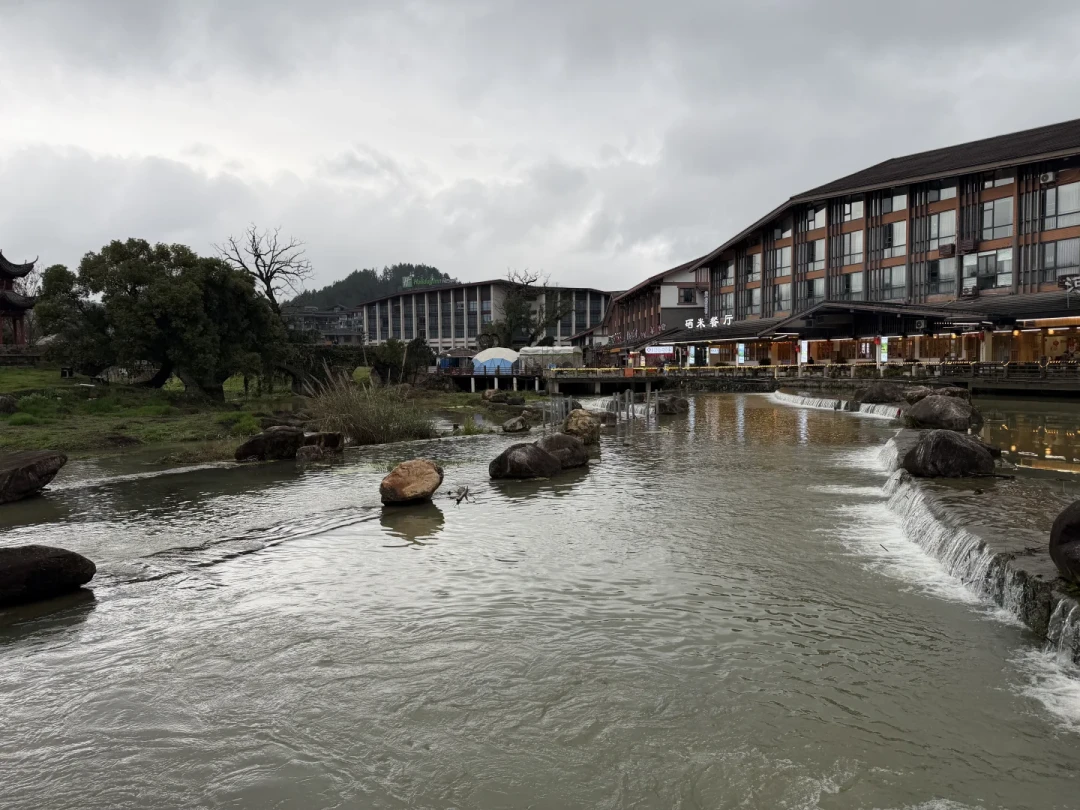 宜春明月山假日度假酒店：温泉季实话实说评测