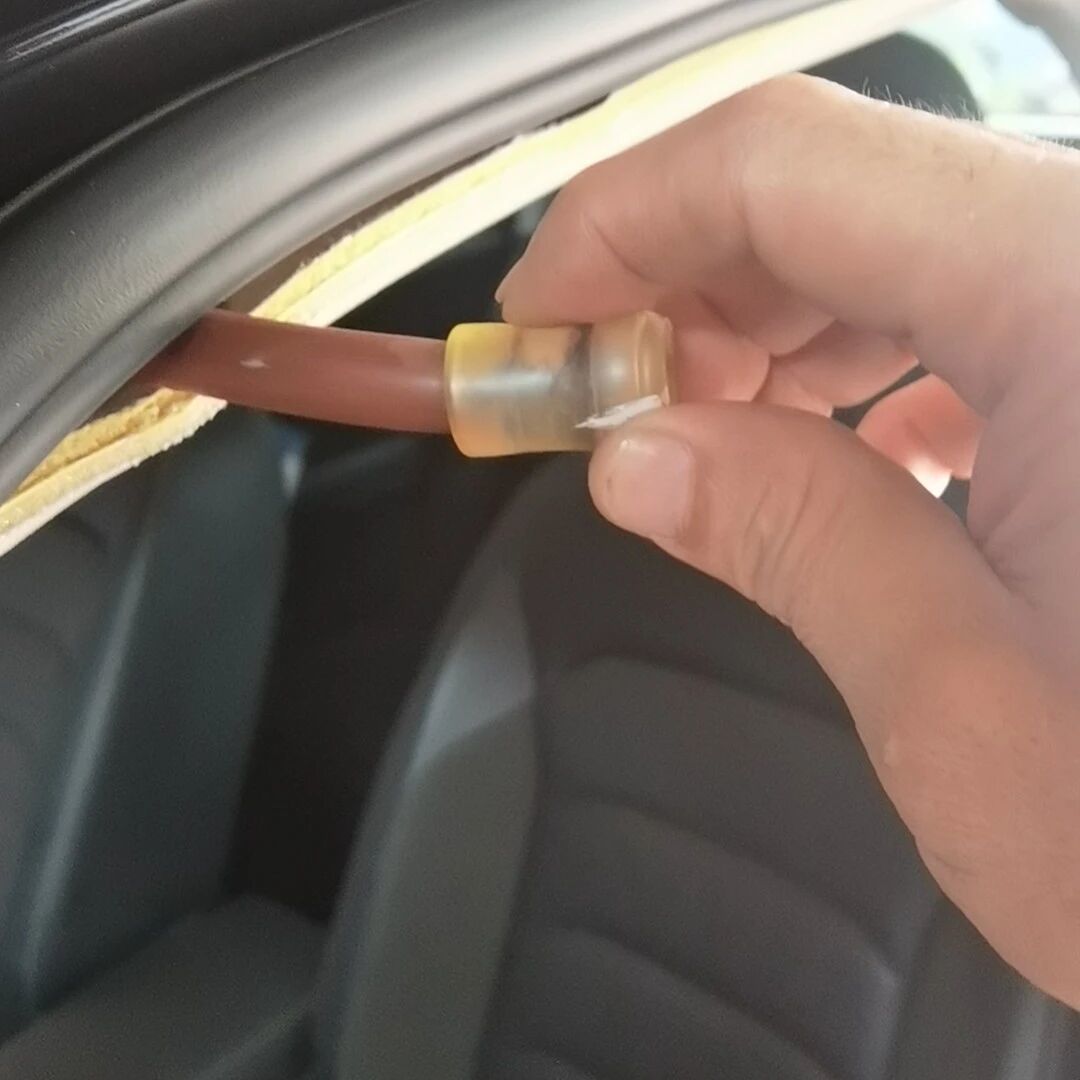 落叶季到了，你车的排水孔清了没？