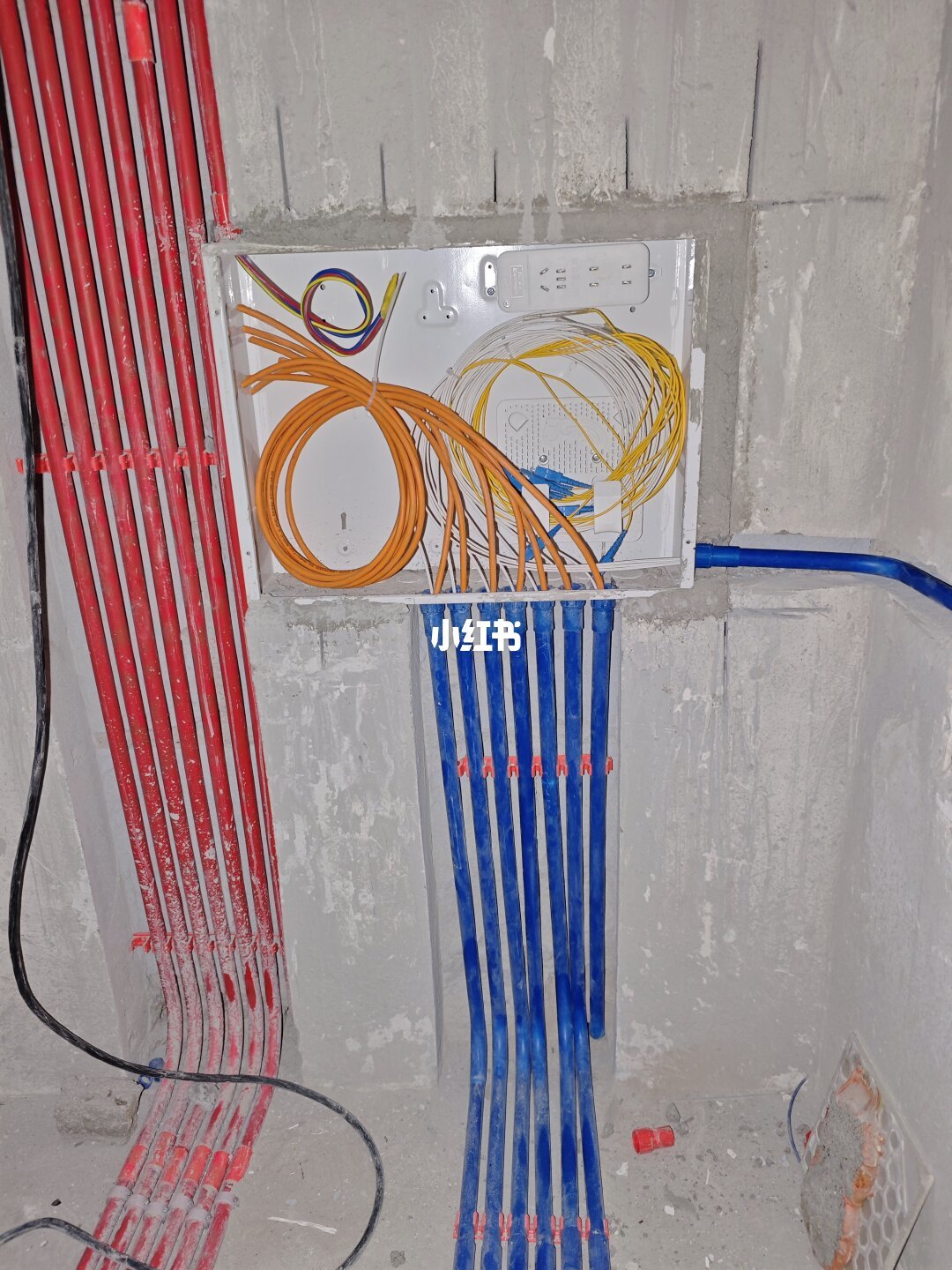 运营商已经铺了6000万户FTTR：核完5篇翻车帖180条评论、一笔2亿集采和一张250元DIY账，全屋智能玩家年底这个合同先别急着签