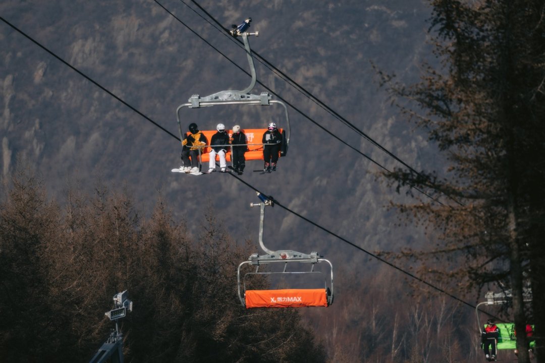 崇礼10月23日开板,整套装备租到129元:双11,第一次滑雪,先别买雪板