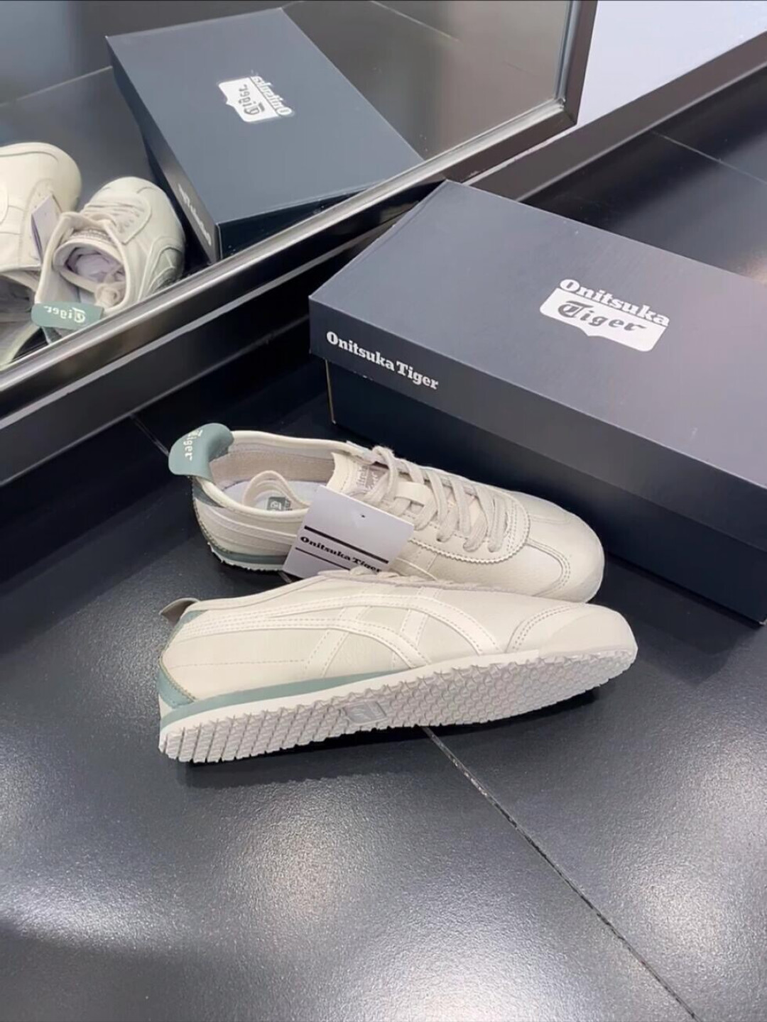 奥莱299、专柜890、日本16500日元：11月1日起，买鬼塚虎先分清四个价