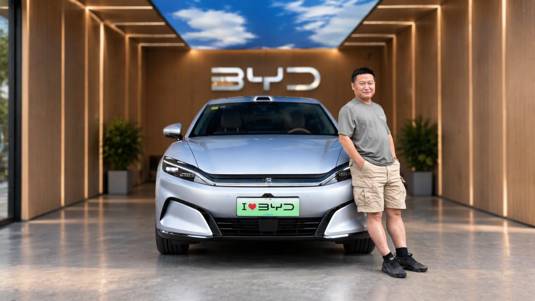车主嫌保费高,险企也亏了56亿:新能源车险的账哪算错了?
