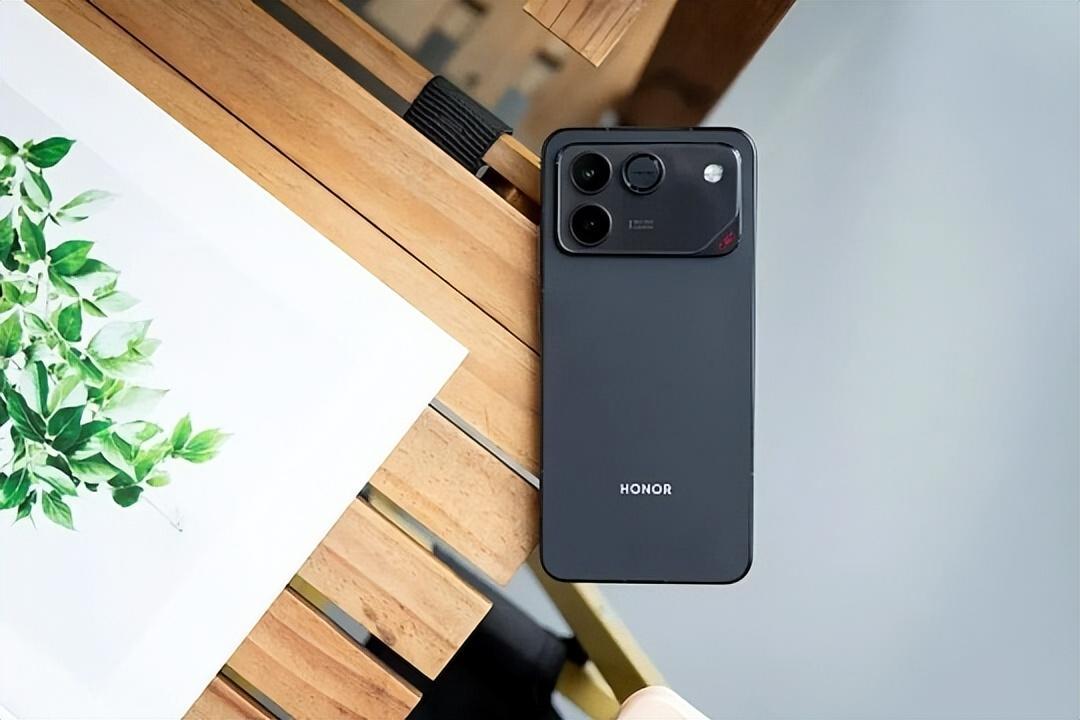 电池军备竞赛卷到12070mAh:红米K100的10000mAh是过剩还是刚需,首销前想清楚你站哪边