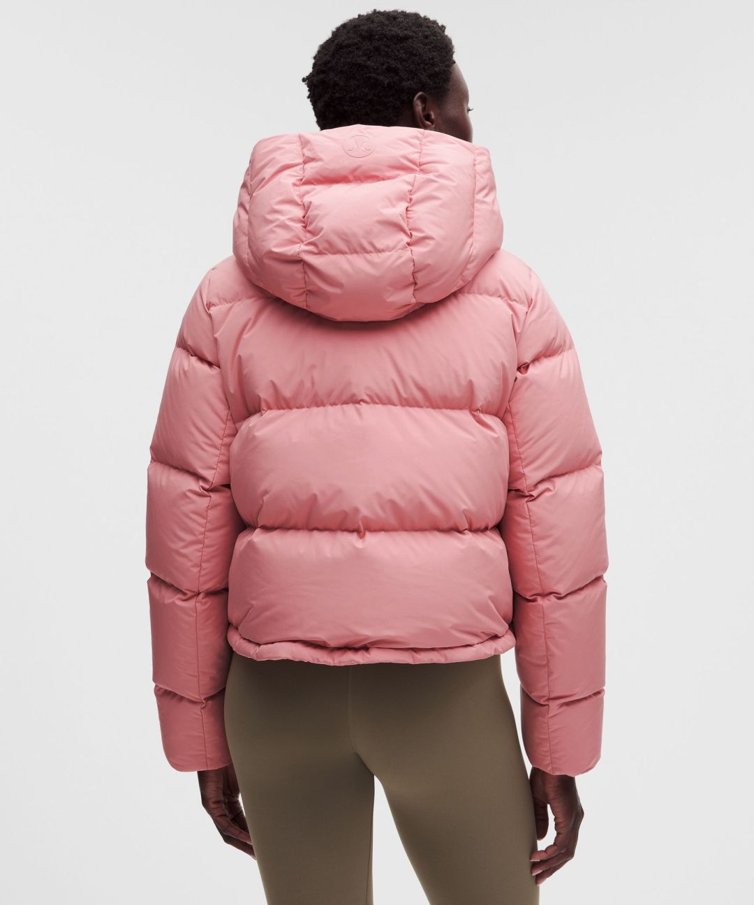 紧身裤少卖20%，双11开卖4小时却冲到榜首：今年买lululemon，先分清「捡漏」和「接盘」