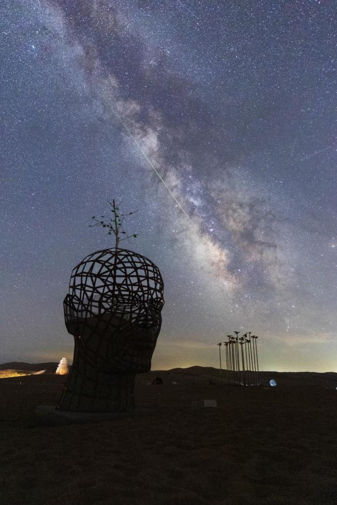 今年最后一次水逆全程在天蝎座:11月13日23:54水星顺行,8个半小时后金星跟上,先分清「结束」和「走完」