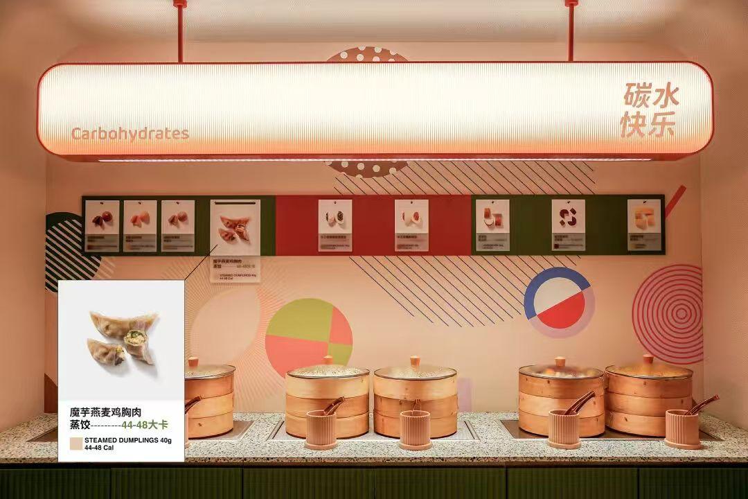 亚朵的早餐,为什么有人吃到膏蟹,有人只吃到一碗光面