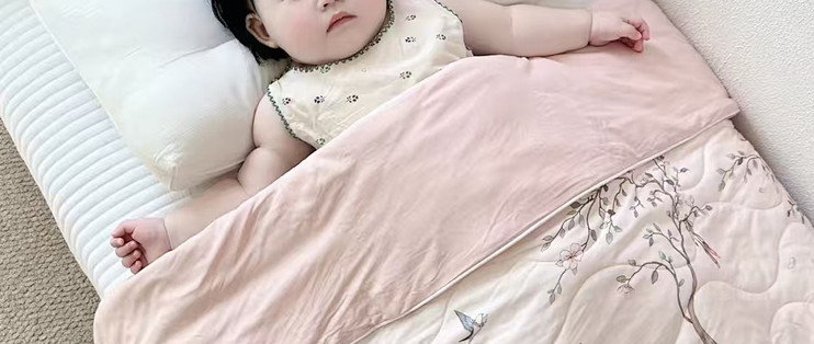 TugTug 婴儿秋冬小被子，A 类母婴级宝宝专用盖被