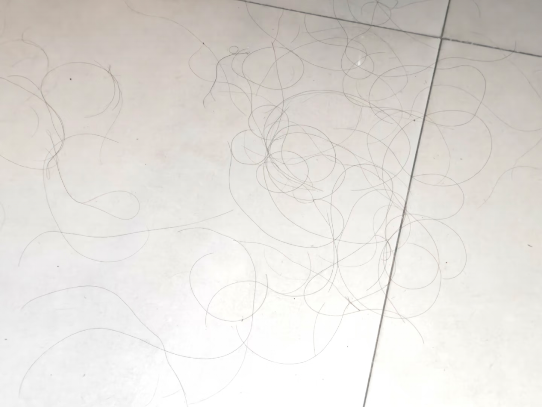 几千块扫地机200块甩出：后悔的不是