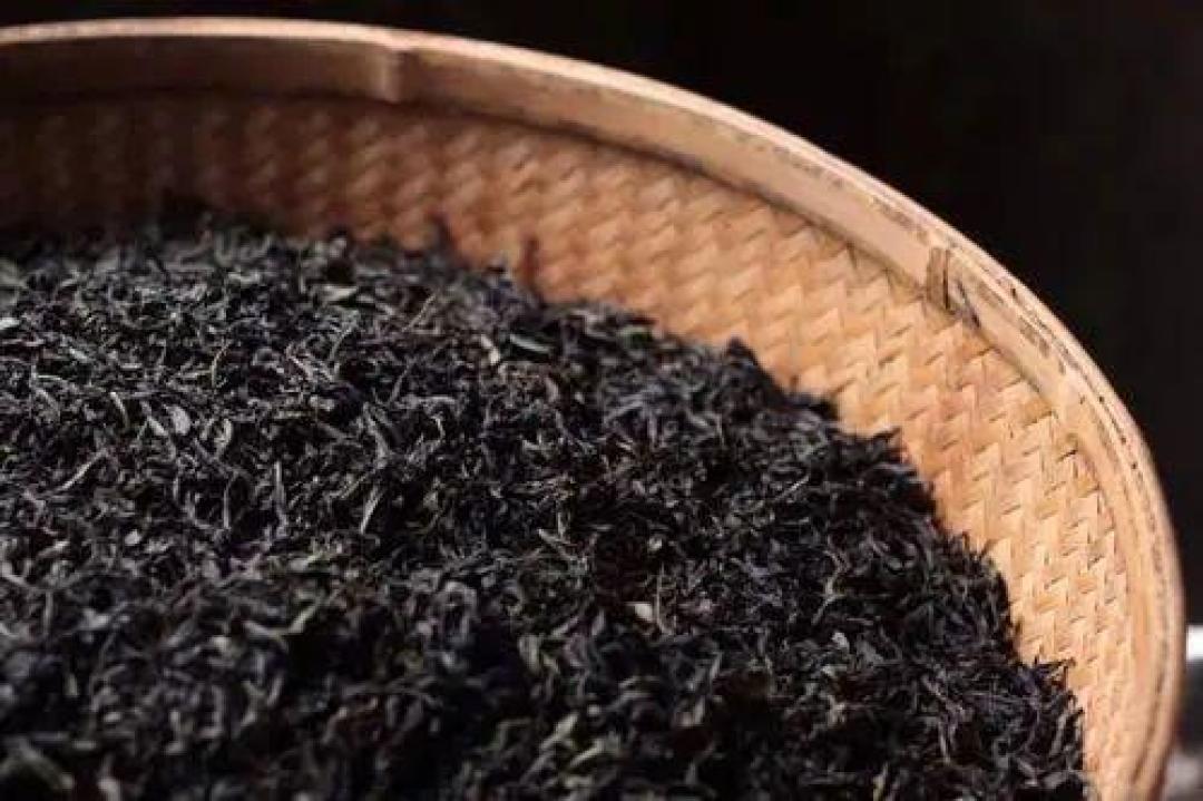 店里喝着香,回家一泡就锁喉?你的岩茶只是还没