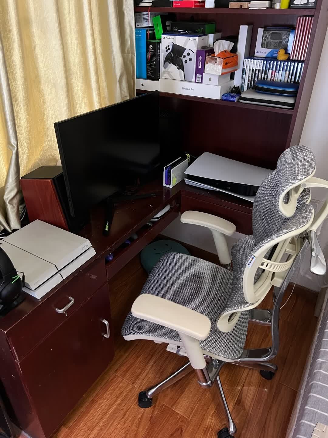 双11送礼求助帖35条回复,没有一条提到迩高迈思:这把“懂行椅”,送礼先看收件人的背长
