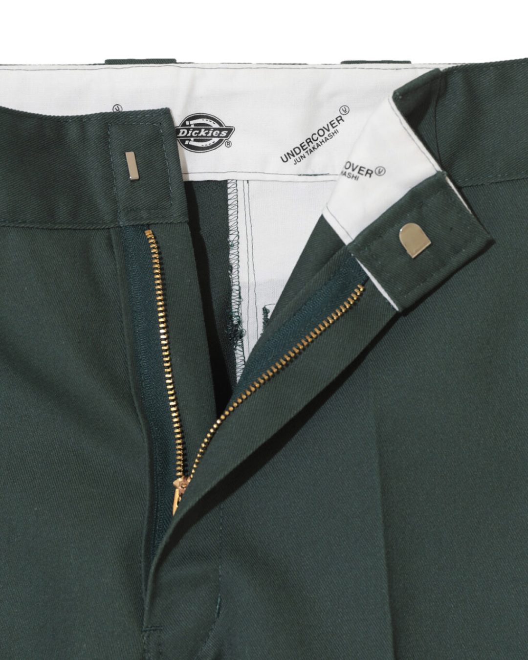 Dickies 的联名，改衣服的和印图案的不是一回事