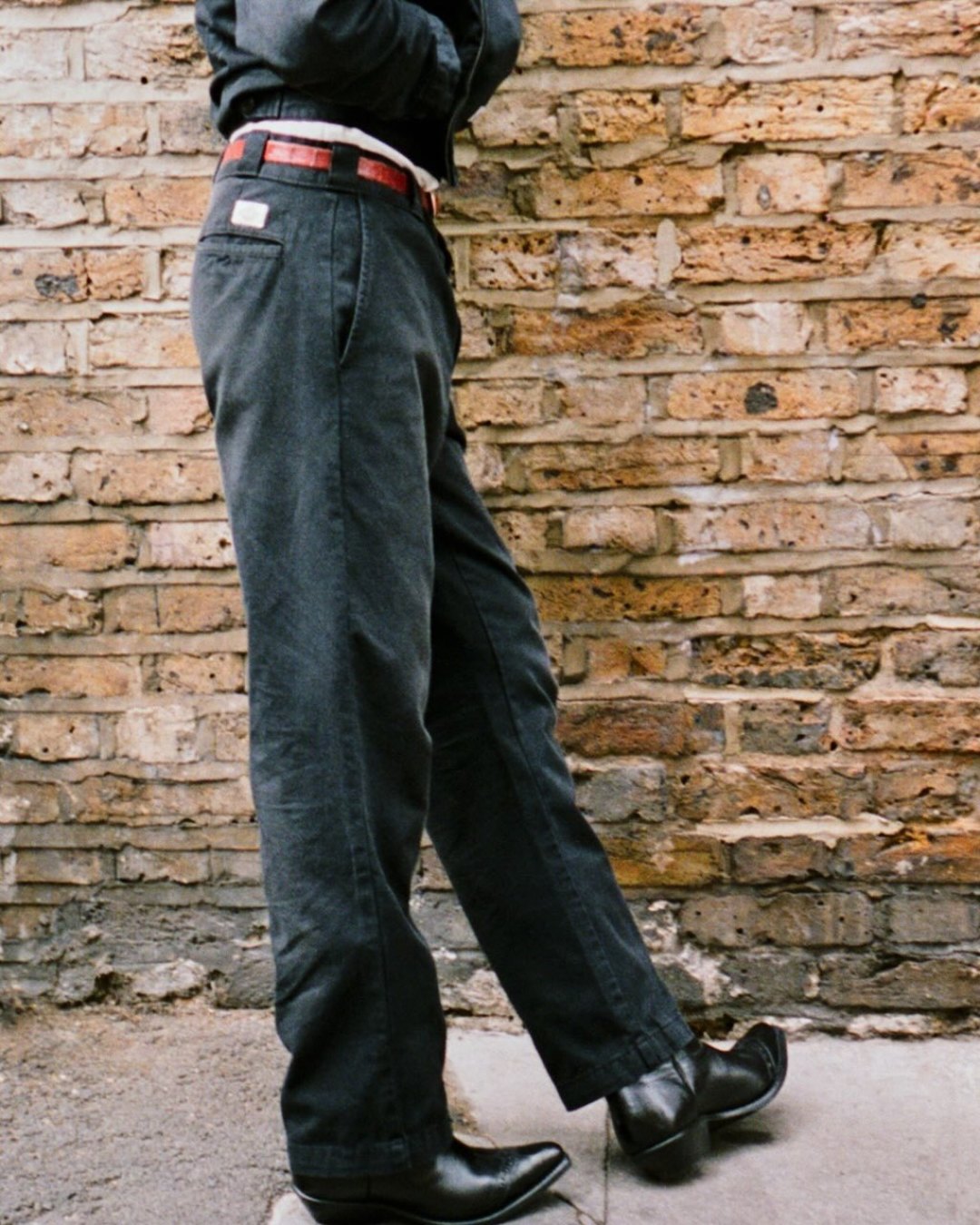 Dickies 的联名，改衣服的和印图案的不是一回事