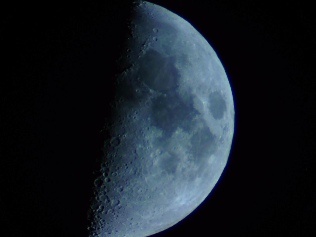科学罐头天文望远镜双11决赛圈：种草帖说“能看星星”，差评帖说“只能看月亮”，到底该听谁的