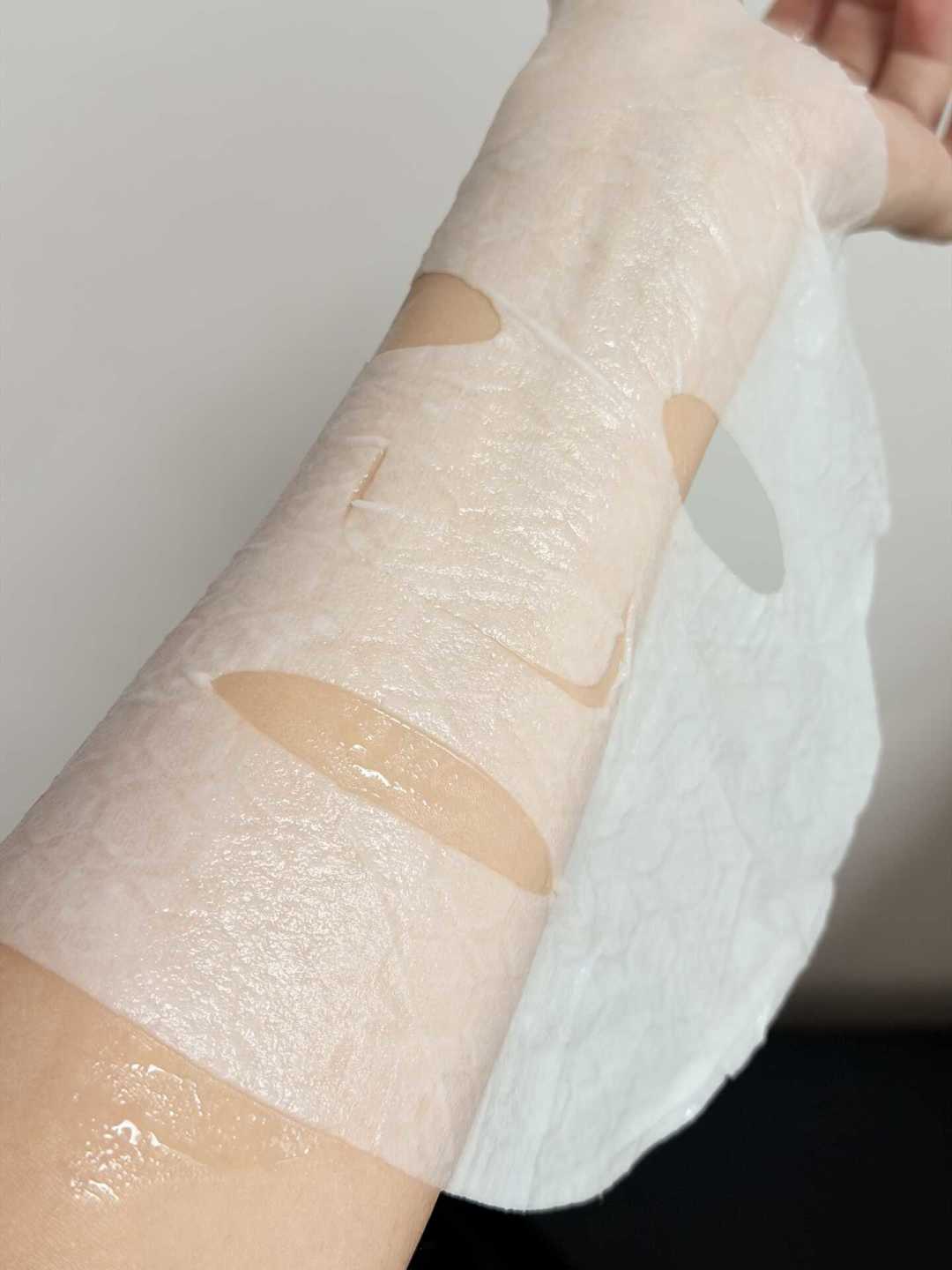 双11的OLAY面夹膜拼单帖刷屏：4.4元“一片”其实是“一次”，54次你先用得完再谈香
