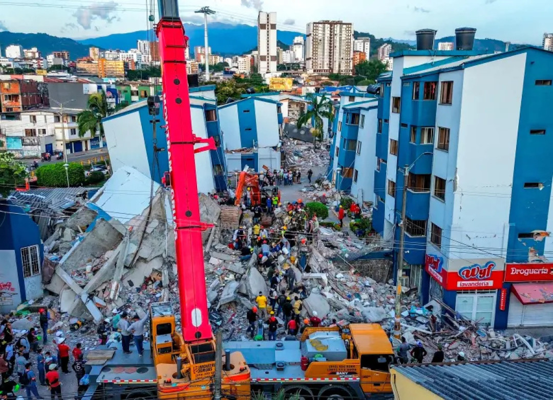 哥伦比亚地震两个月：127.6万学生“全部复课”，为什么还有几千人在帐篷里上课