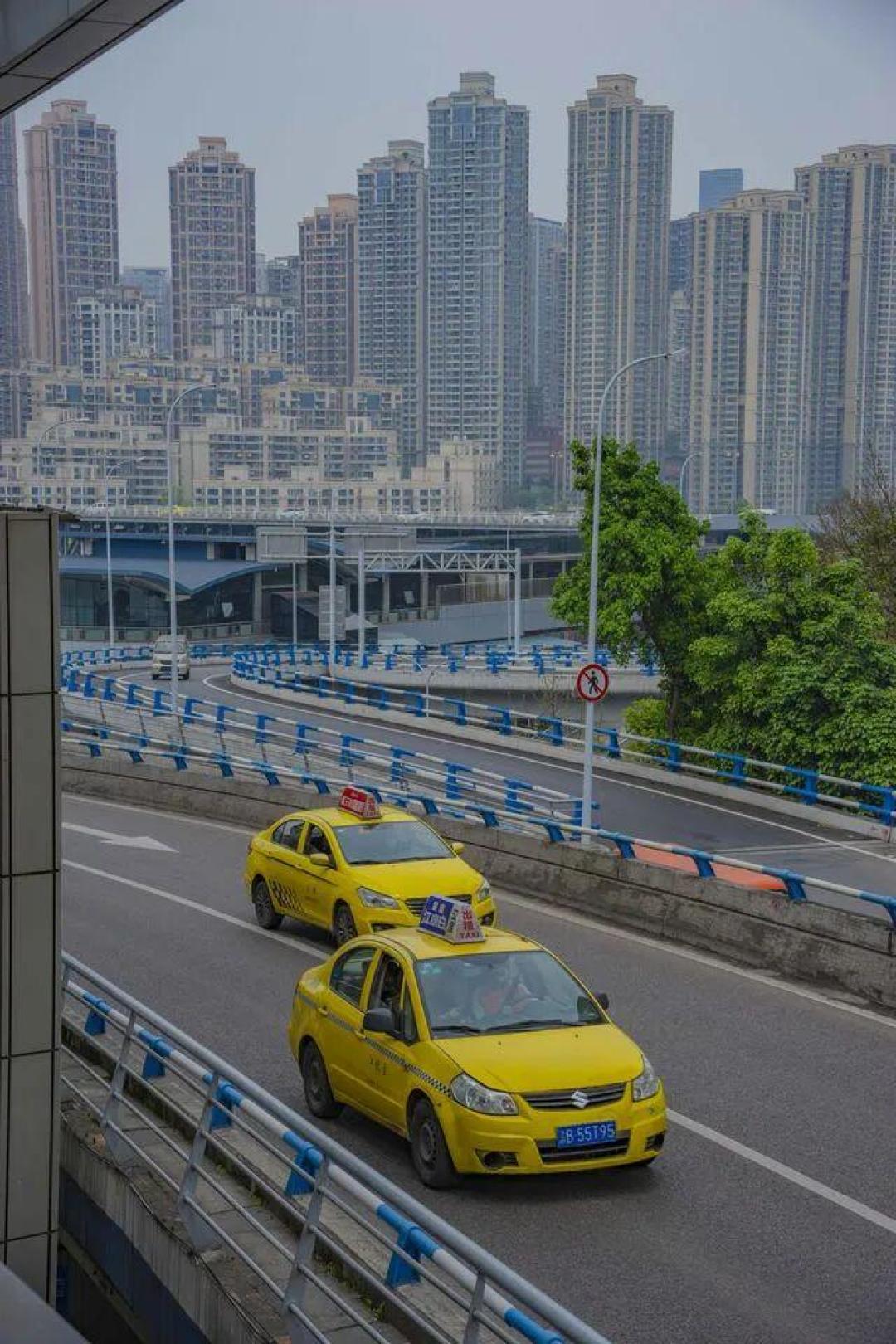 重庆罗斯福图书馆火了:拍照和学习吵起来了,值不值得去,先看这6条预约避坑清单