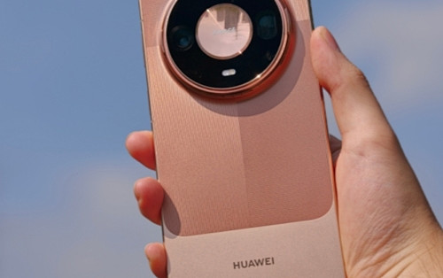 华为Mate 90 Pro Max深度体验：能打游戏能出片，更年轻的华为旗舰