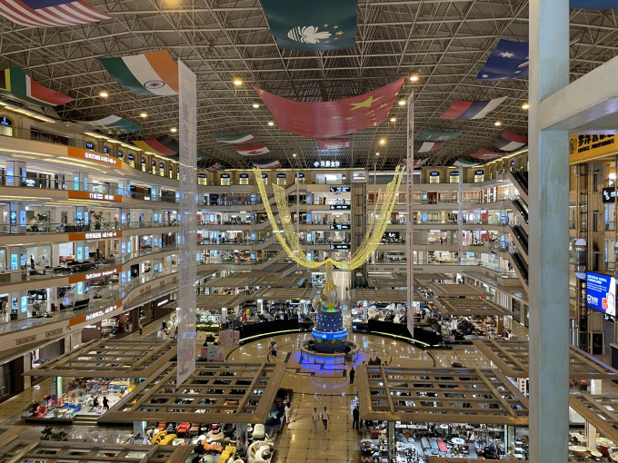 客厅家具
