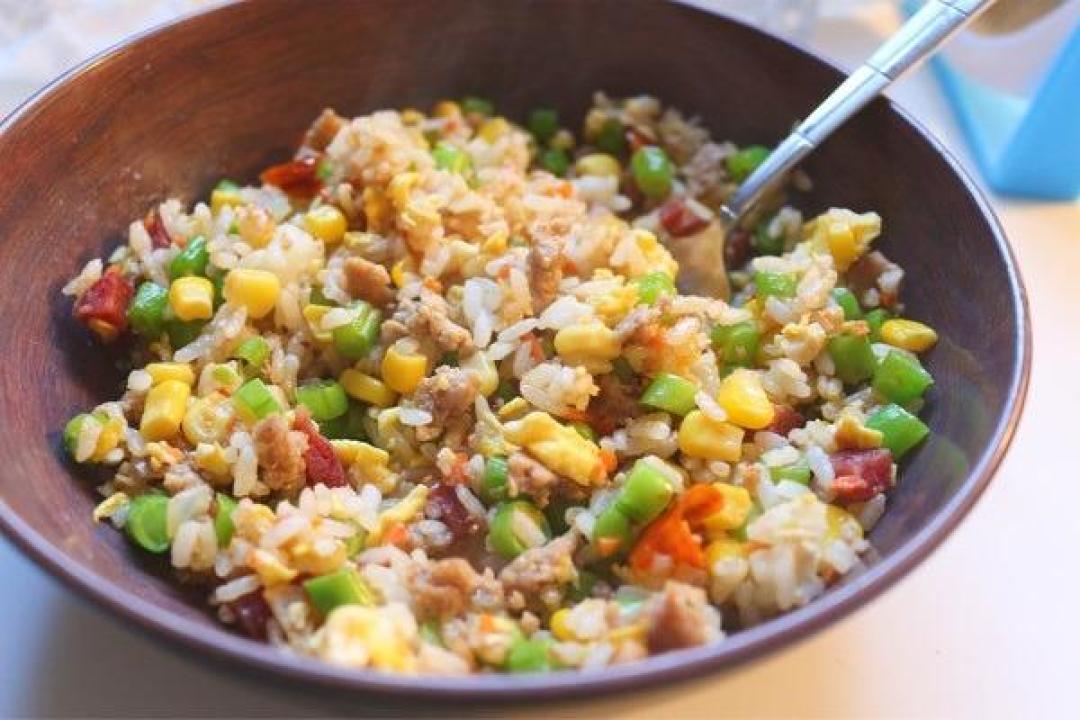 炒饭总抱团,问题往往在下锅前那碗饭