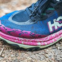 HOKA"买大一码"口诀翻车了：评论区吵成三派、大码天花板卡在46.5——双11付尾款前，先查内长那个数字